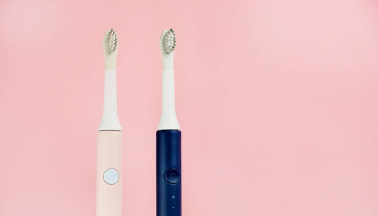 The Ultimate Guide to Electric Toothbrushes: History, Benefits and Comparisons